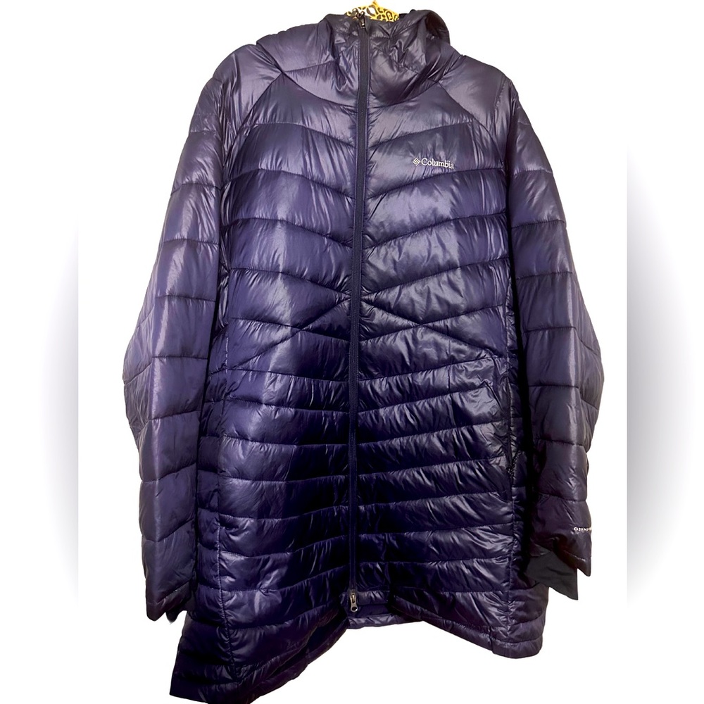 Columbia Women’s Plus Size Joy Peak Omni Heat Infinity Hooded Jacket